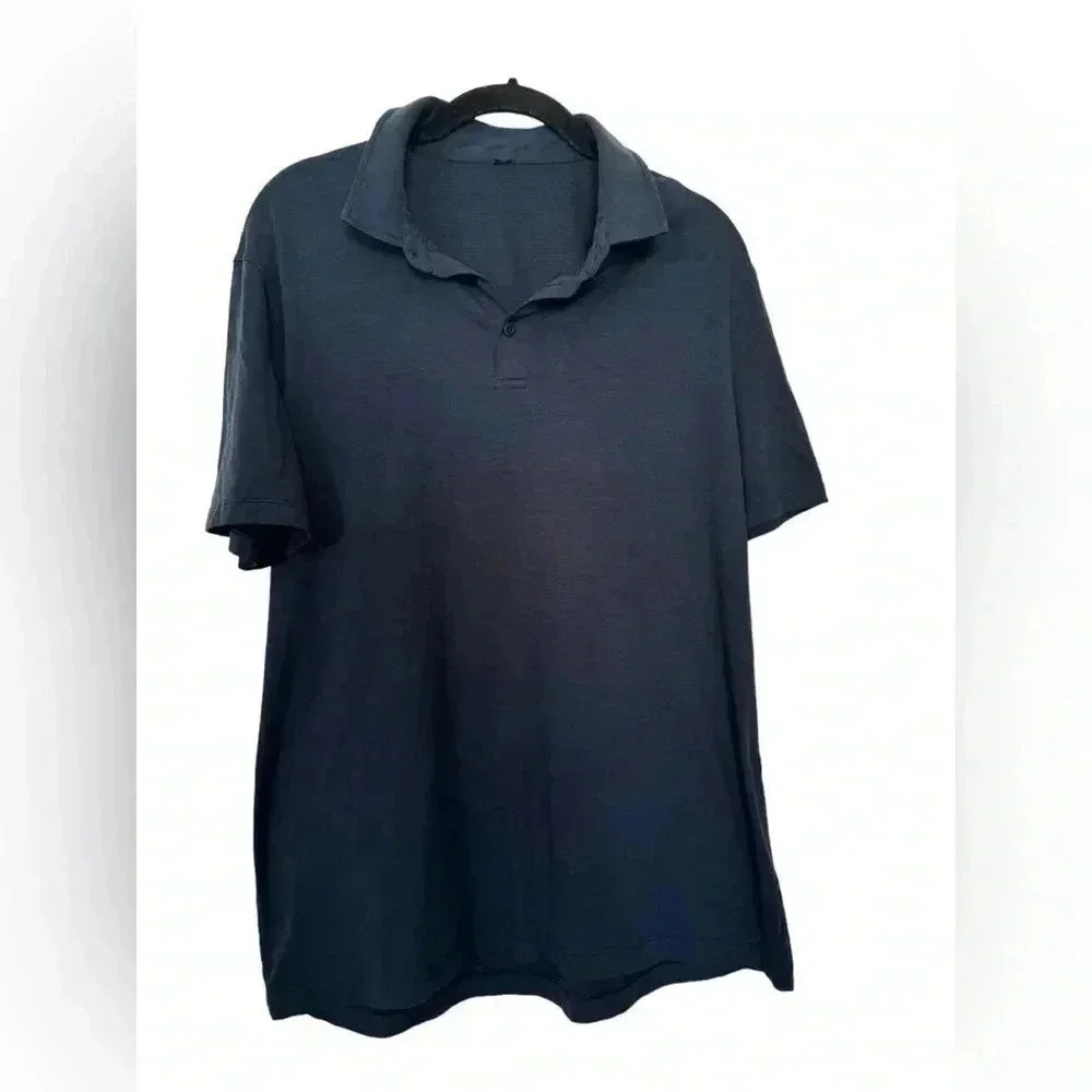 Lululemon Men’s Polo Short Sleeve Blue Navy Golf Shirt ESTIMATED Size Medium
